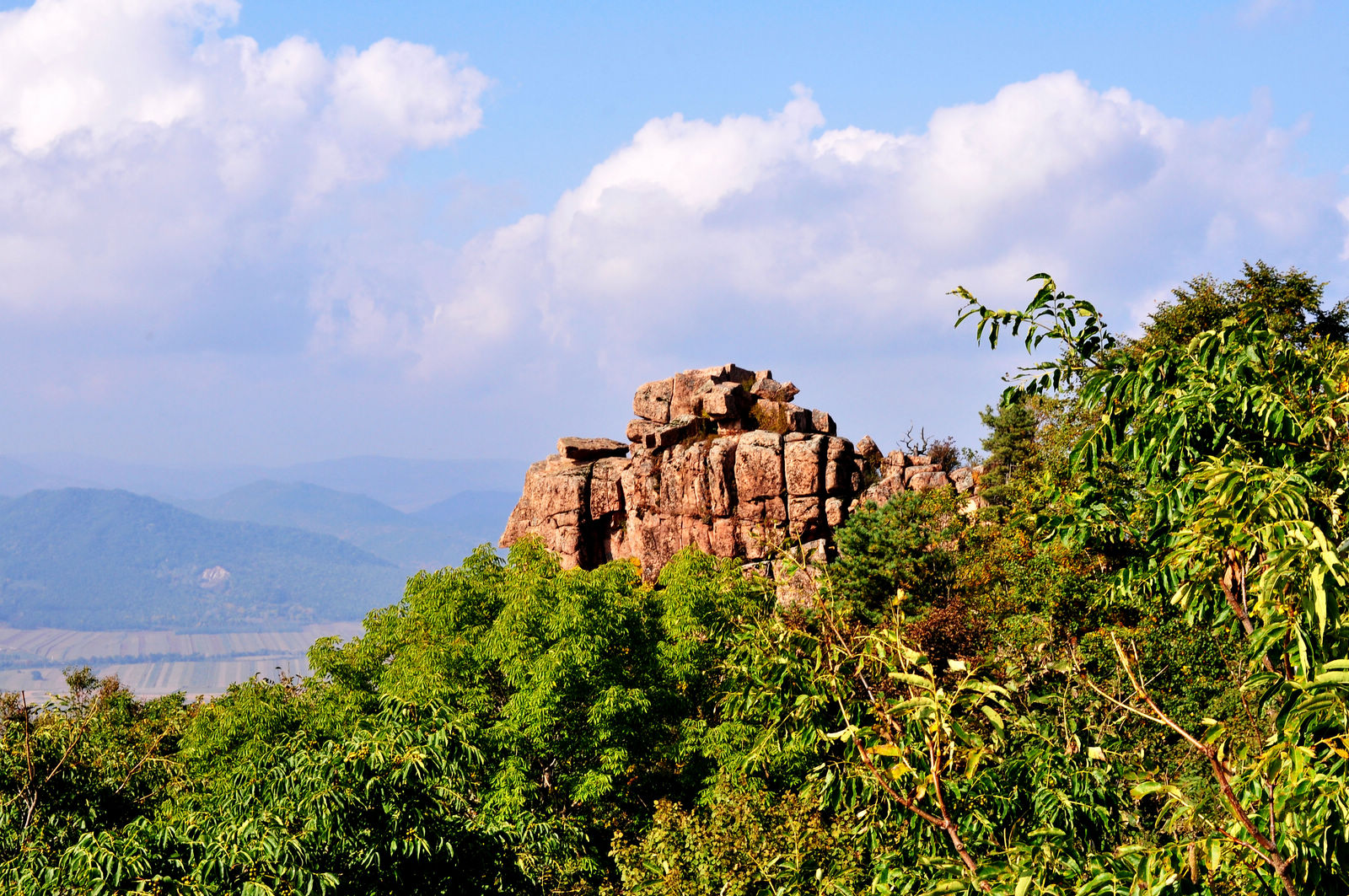  p>松峰山是黑龙江省哈尔滨市的风景区. /p>