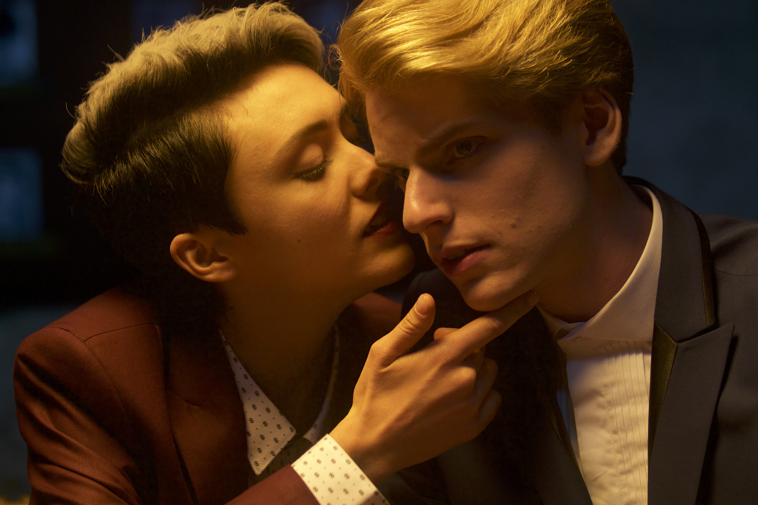  p>《暮光·巴黎》是由卡普辛一号电影公司出品,法国koi电影公司协制