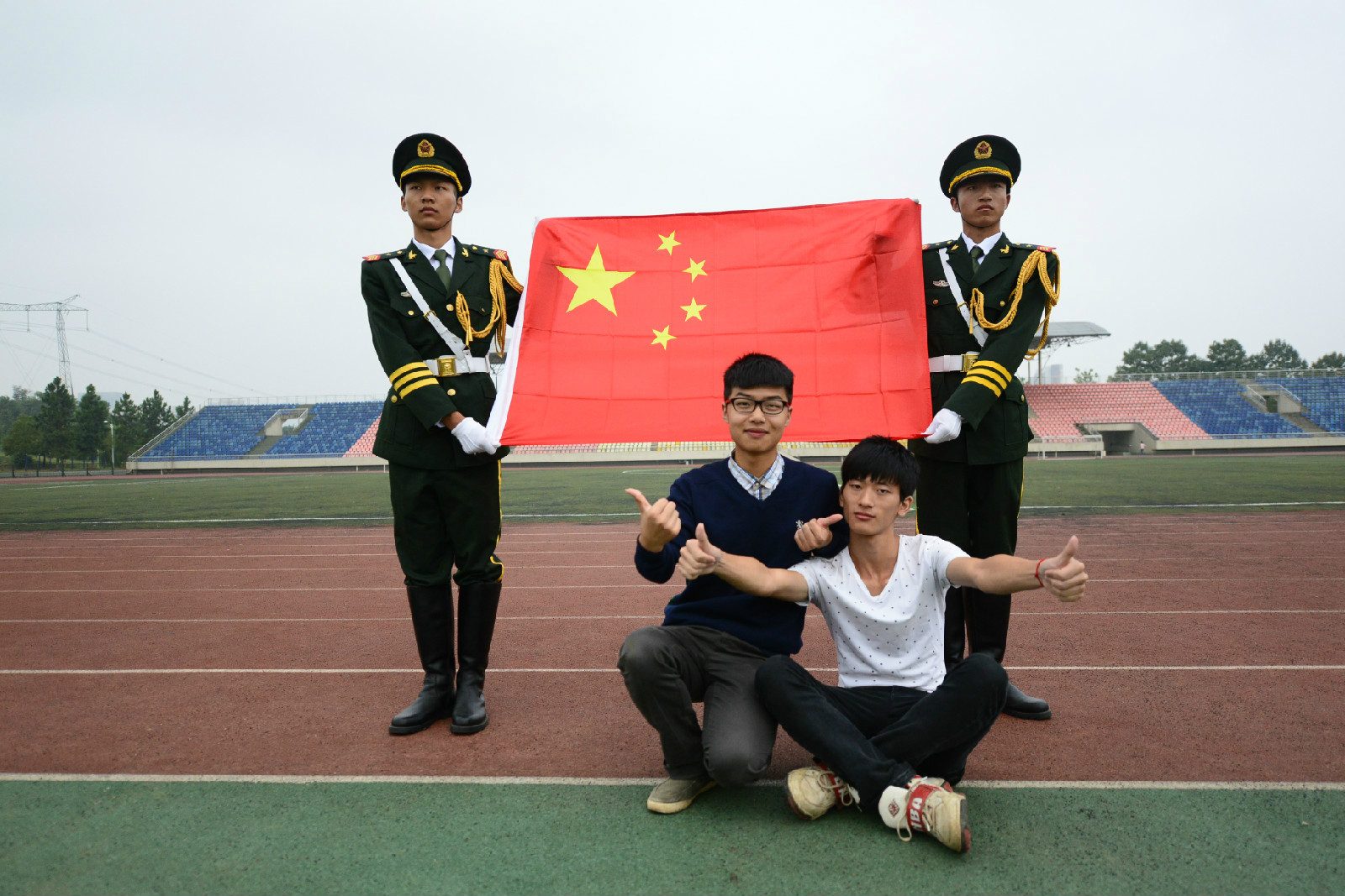 武汉纺织大学国旗班