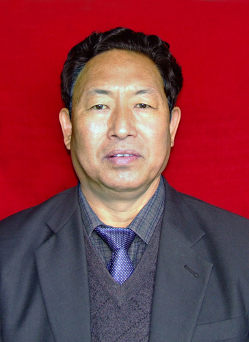  p>藏族,1952年4月出生,中共党员,高中学历,甘肃省甘南州舟曲县人