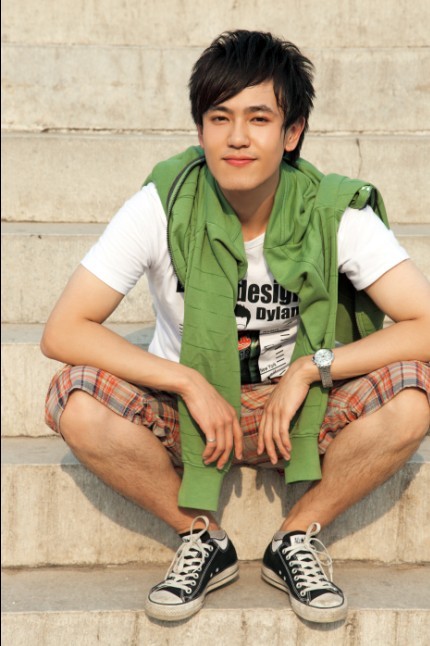 y">王子轩,1987年8月出生于北京,毕业于北京电影学院,中国内地男演员