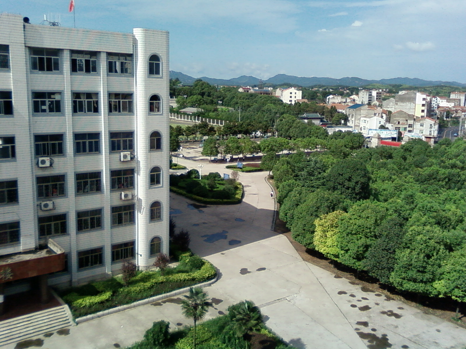 红安县第一中学