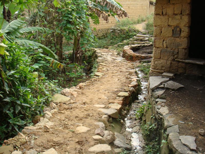 隶属于云南省普洱市墨江哈尼族自治县孟弄彝族乡胜利行政村,属于山区