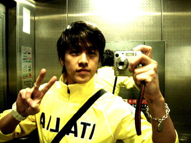  p data-id="gnrtboj6w0">柳时元(         ),1972年10月6日出生于