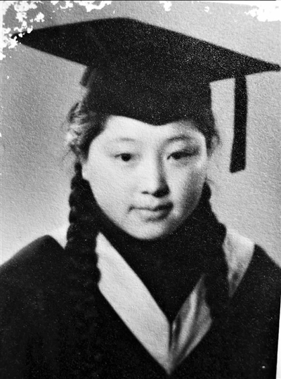 "go0jbc7e7x">何泽慧(1914年3月5日—2011年6月20日),女,籍贯山西灵石