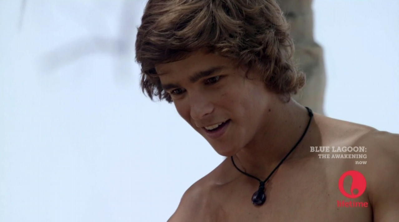  p>《蓝色珊瑚礁:觉醒》是一部由jake newsome执导青春爱情片, a href