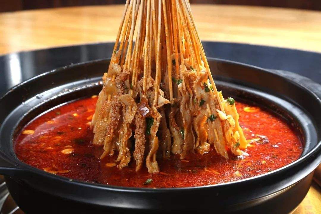  p>麻辣涮肚是麻辣烫的延伸,是 a target="_blank" href="/item/川菜