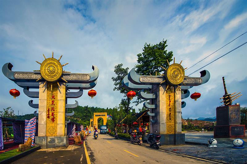  p>古蔺(lìn)县,隶属四川省 a target="_blank" href="/item/泸州">