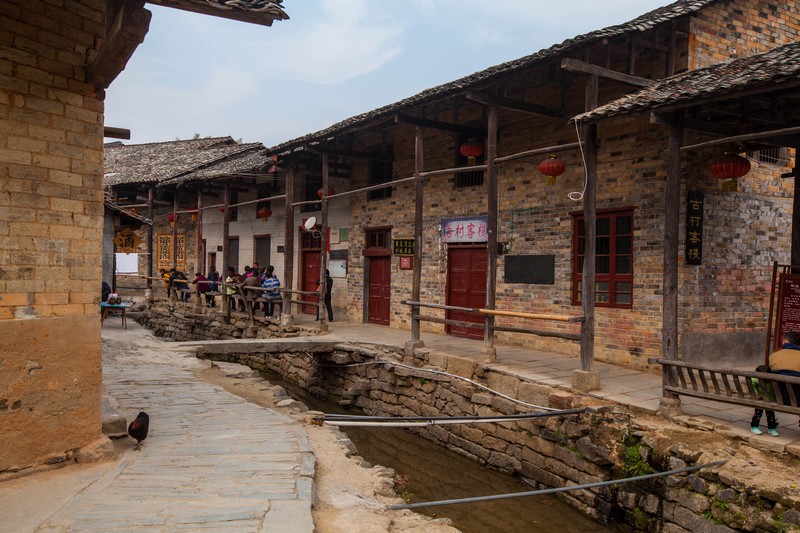  p data-id="gnvg8c5s10">张谷英村,隶属湖南省岳阳市岳阳县张谷英镇