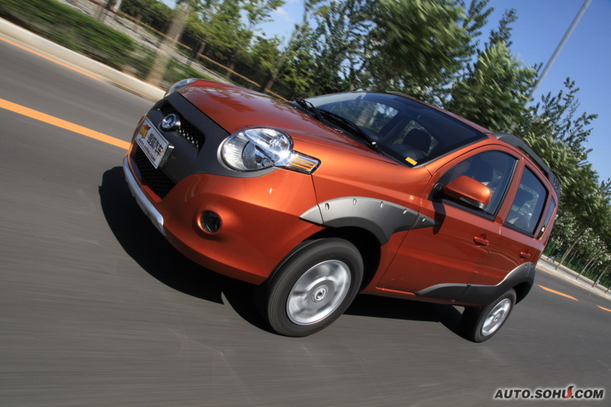  p>长城哈弗m1是一款由长城汽车公司发行的车型,该款车设计可爱动感