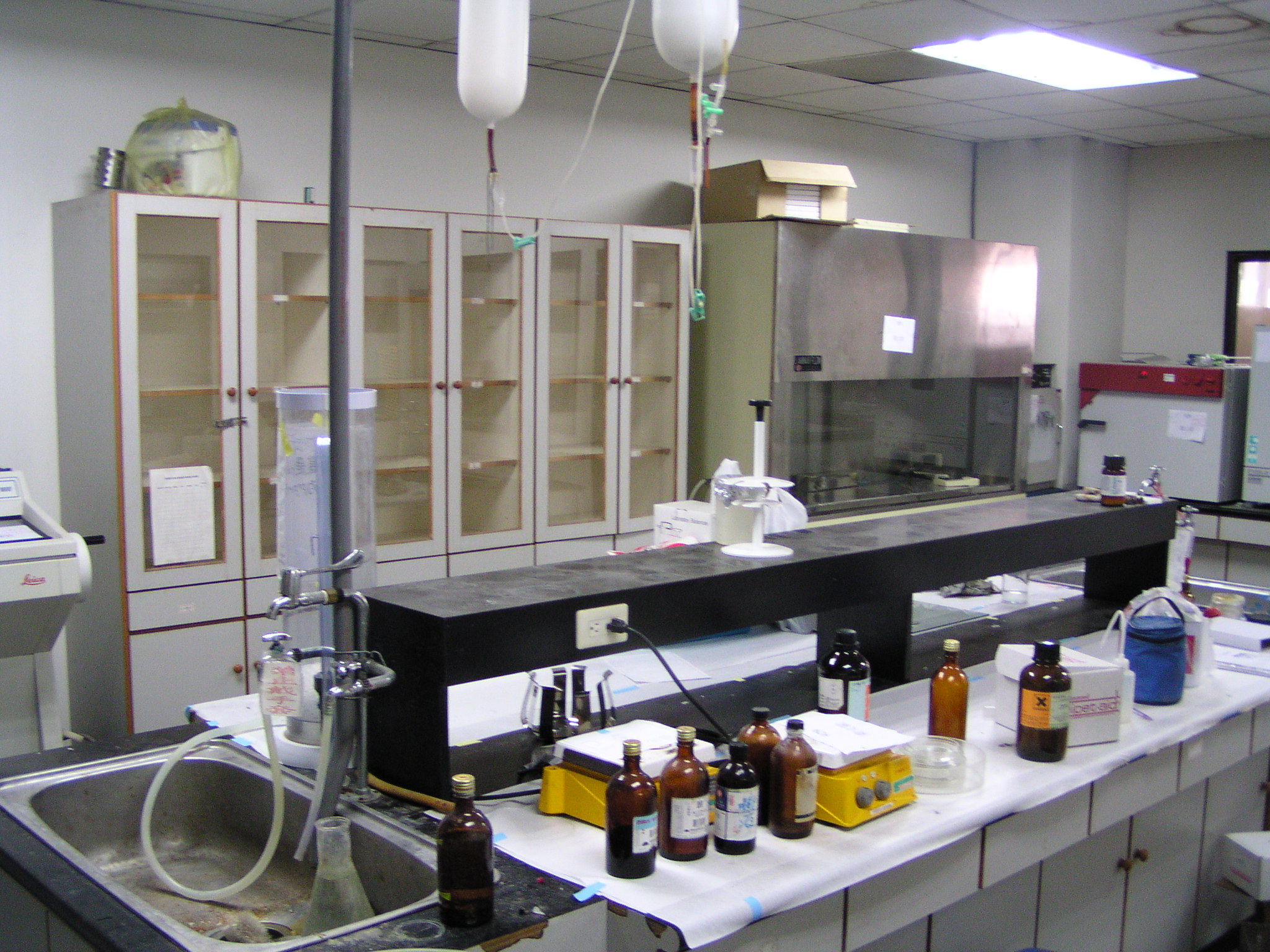  p>高雄医学大学(kaohsiung medical university)源自1954年创校的"