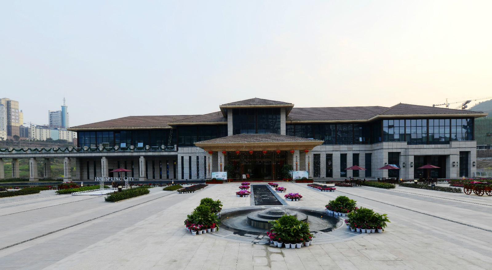  p data-id="gnfgxej75a">泽胜温泉位于涪陵兴涪路中段,地处 a target