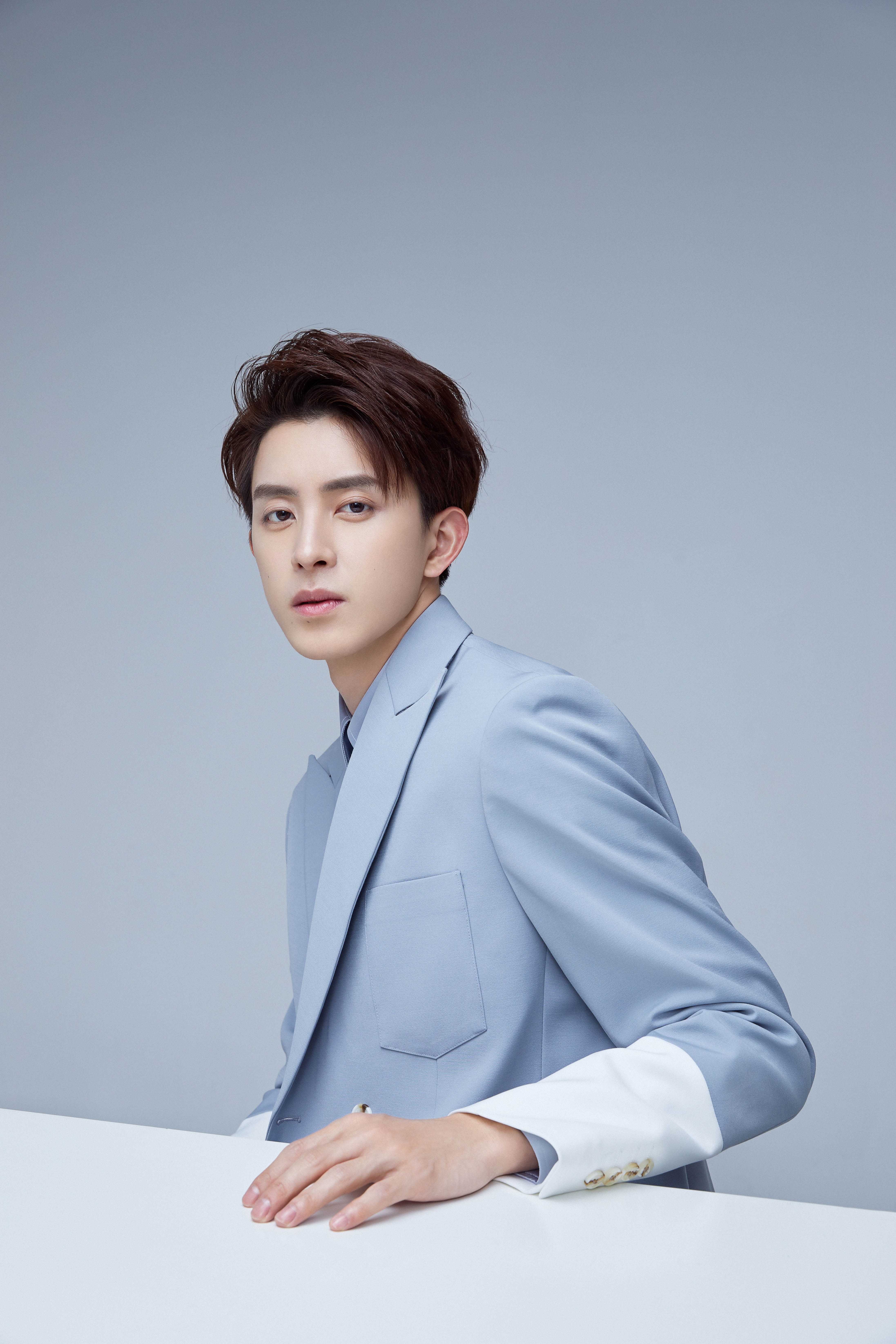 data-id="gncnrv2ax6">敖瑞鹏,1995年10月6日出生于重庆市,中国内地男