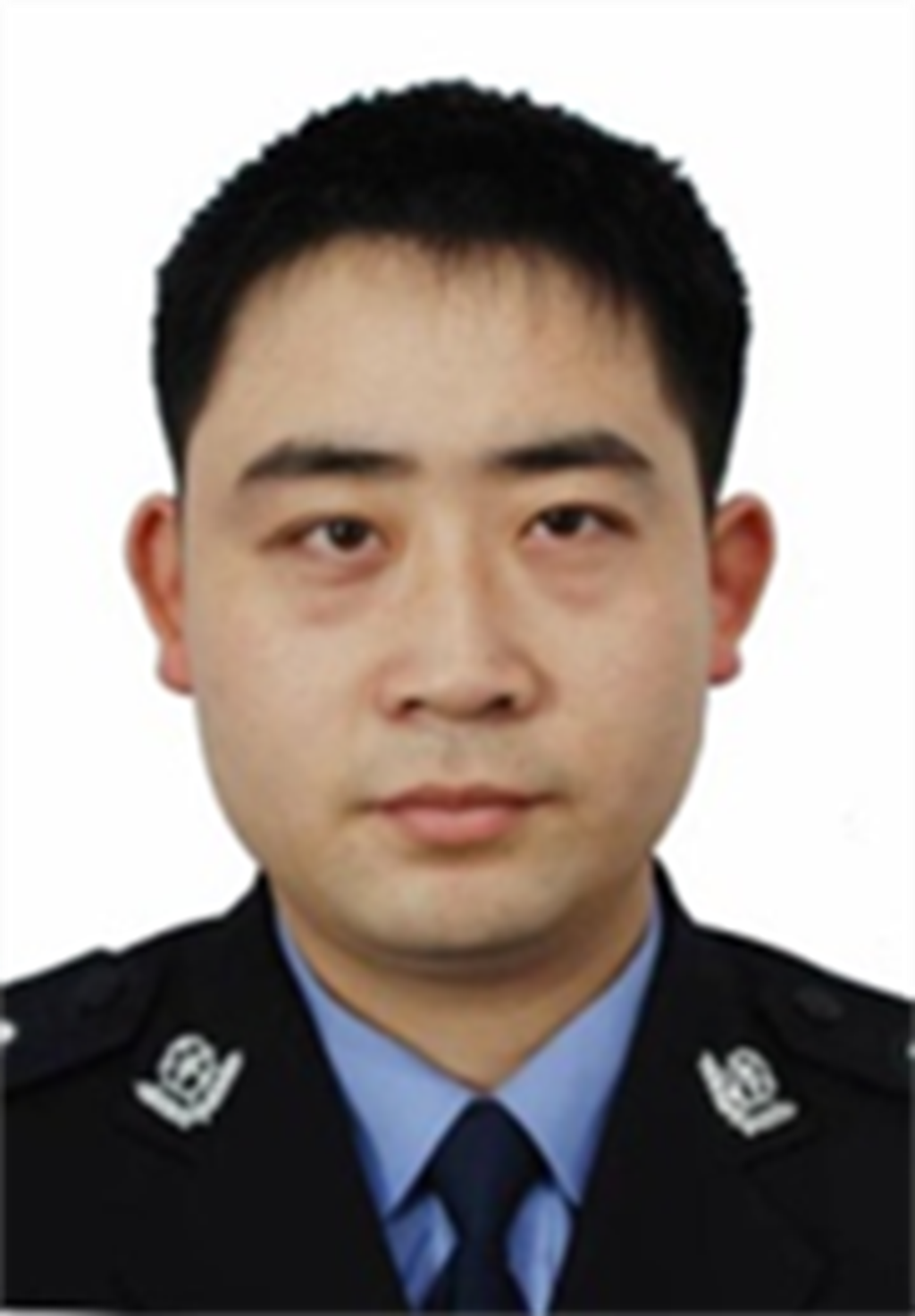  p data-id="u0rjttpa8xnw">赵志华,男,中共党员,现任达州市公安局