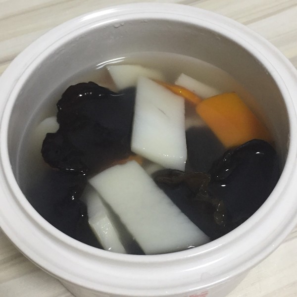  p>山药木耳汤是一道由 a href="#" data-lemmaid="414450">山药 /a>