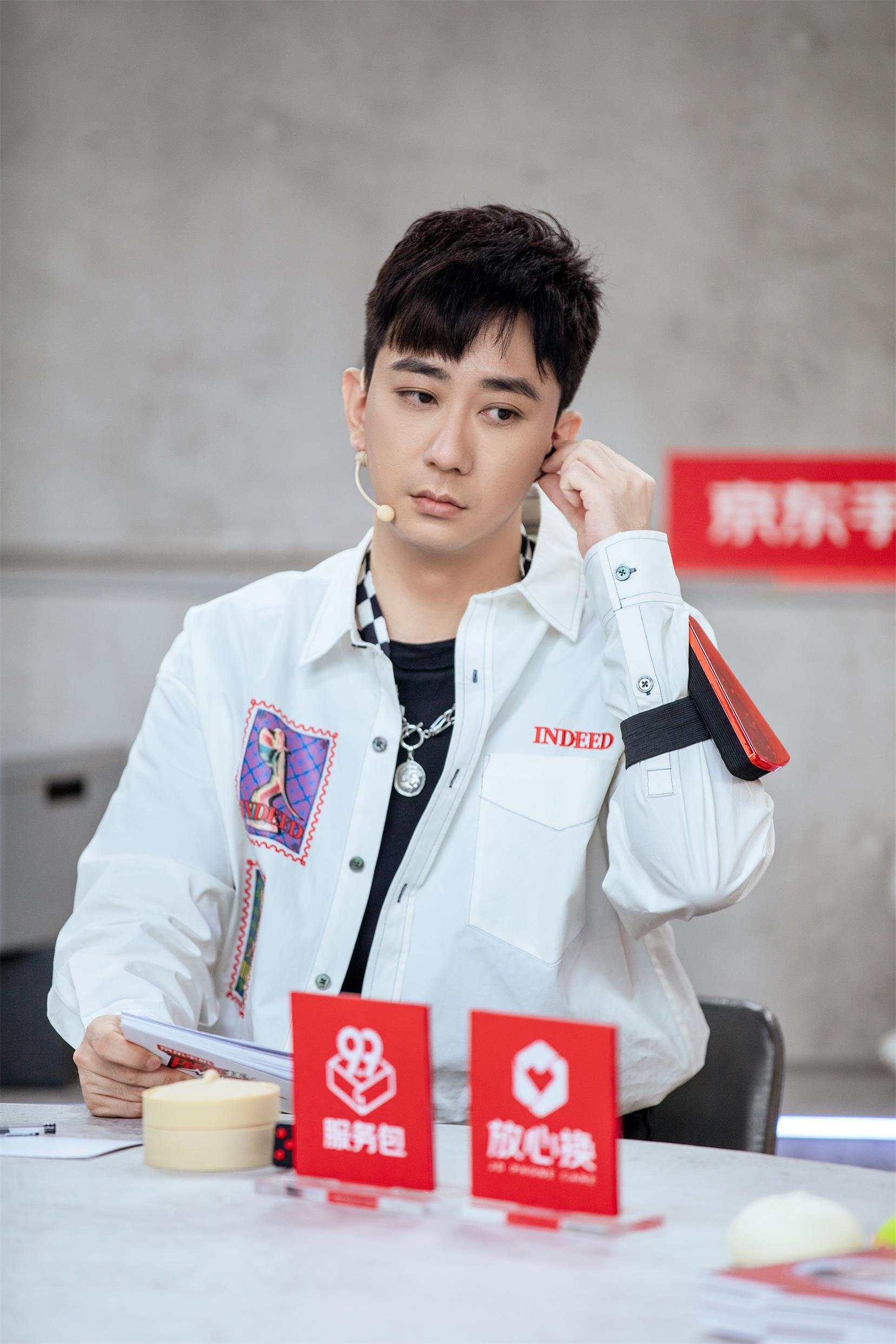 1984年3月28日出生于北京市东城区,中国内地影视男演员,脱口秀主持人