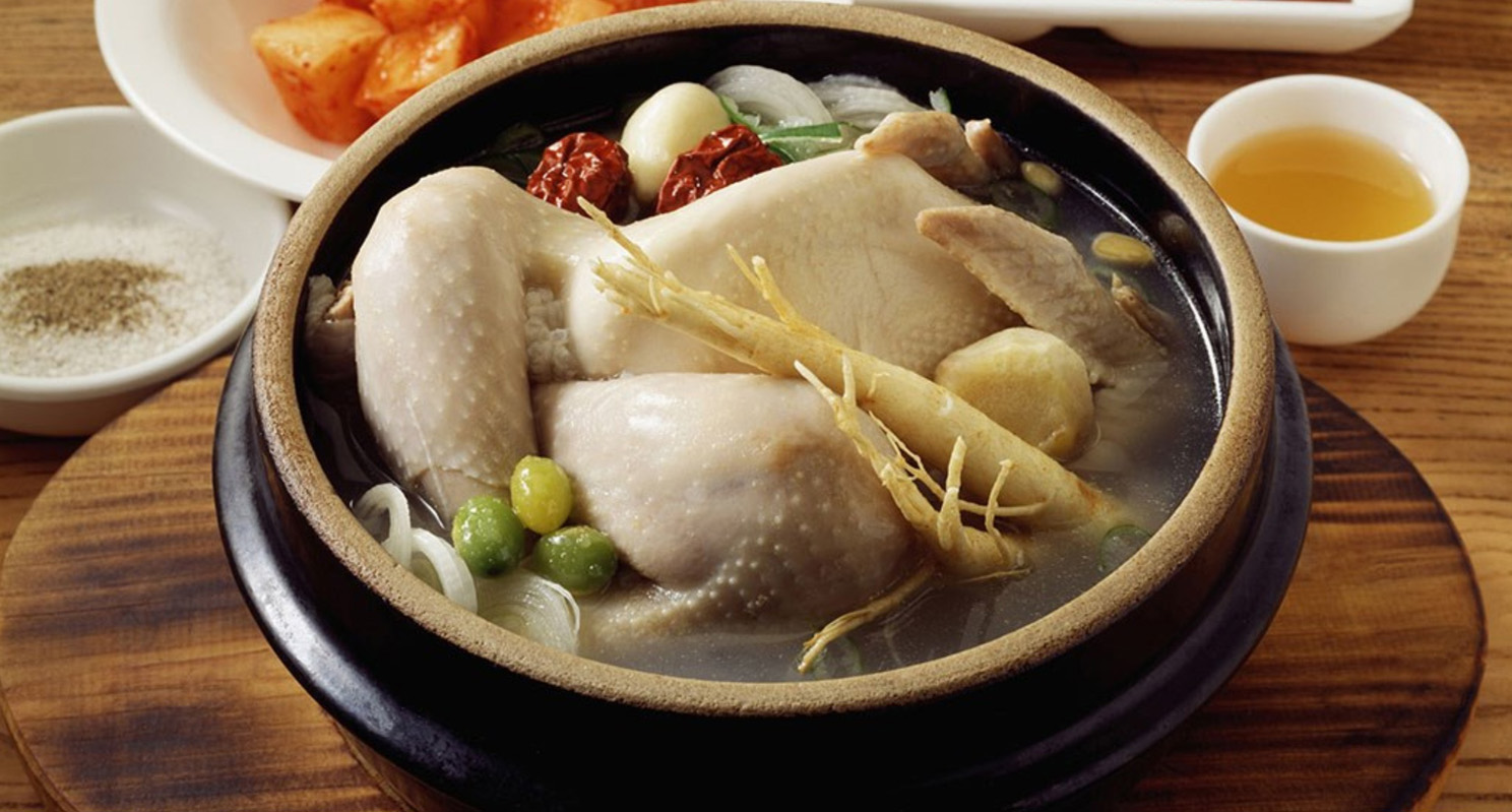  p>糯米人参鸡汤是一道以糯米,人参,鸡为主要食材制作的美食. /p>