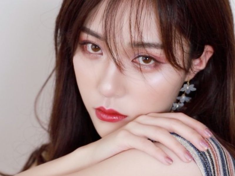  p>仇仇qiuqiu,是美妆类自媒体,bilibili平台认证信息为bilibili 知名