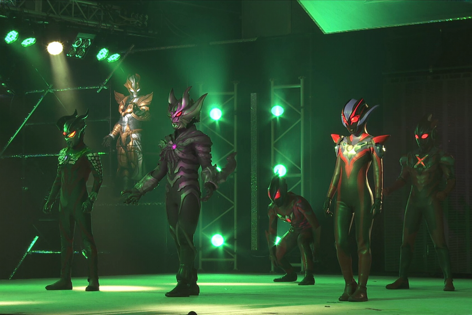 黑暗格丽乔奥特曼