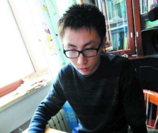 20岁学渣刘路攻克世界级难题，三院士联名中央，破格成最年轻教授_百科TA说
