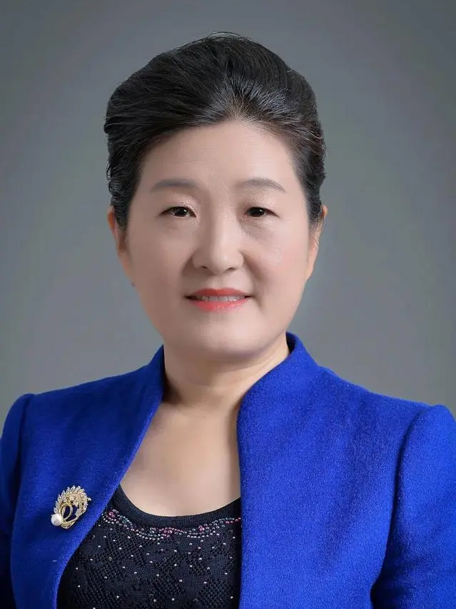 王凌,女,汉族,1988年7月毕业于山东医科大学医疗系,临床医学硕士,主任