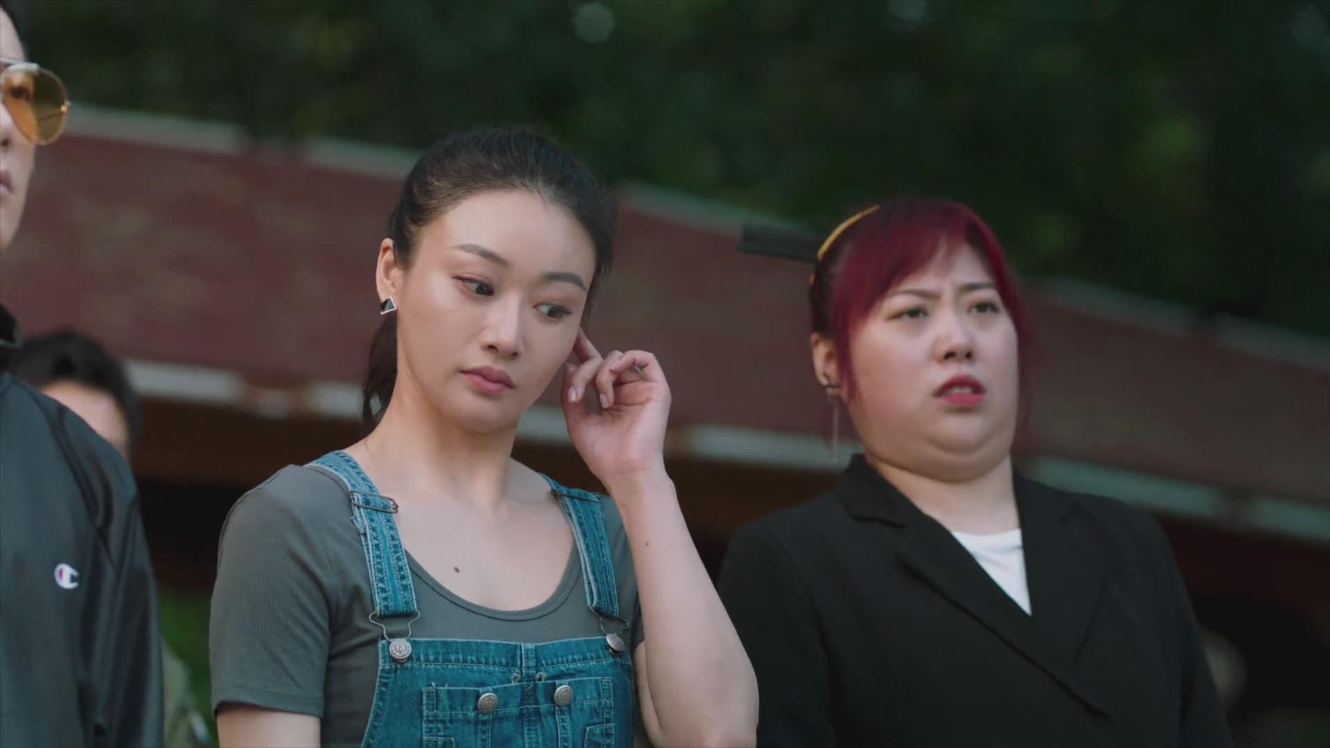 blank" href="/item/贾舒涵/204