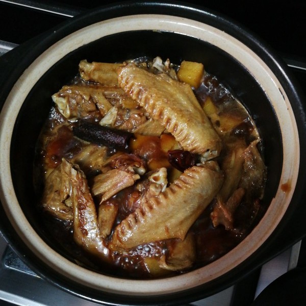 鸭翅根土豆炖