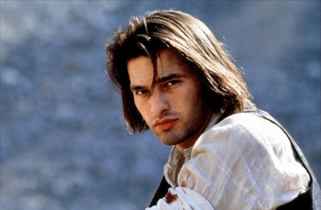 martinez),别名奥利维耶·马丁内兹,1966年1月12日出生于巴黎,法国