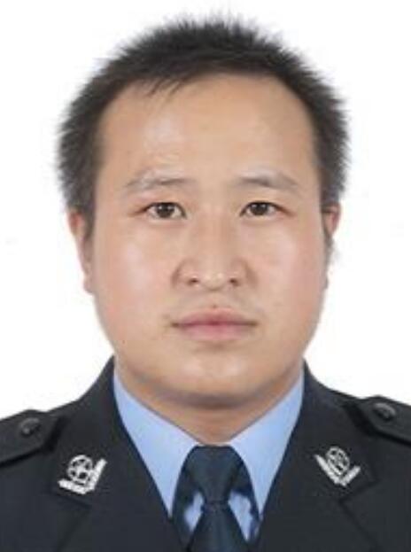 data-id="u69jikvluyay">杨黎,现任四川省绵阳市平武县公安局副局长