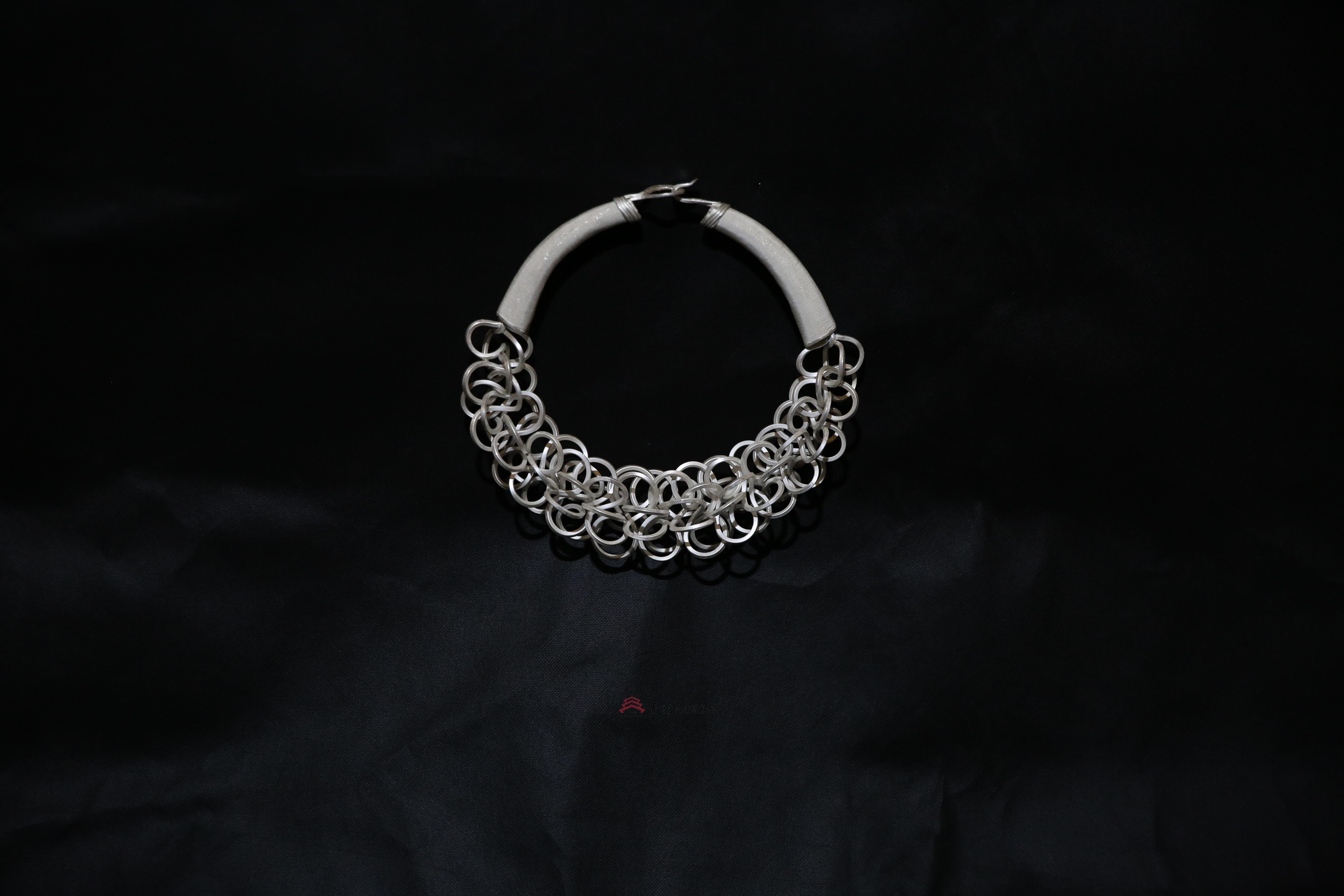 当代施洞苗族银泡项圈