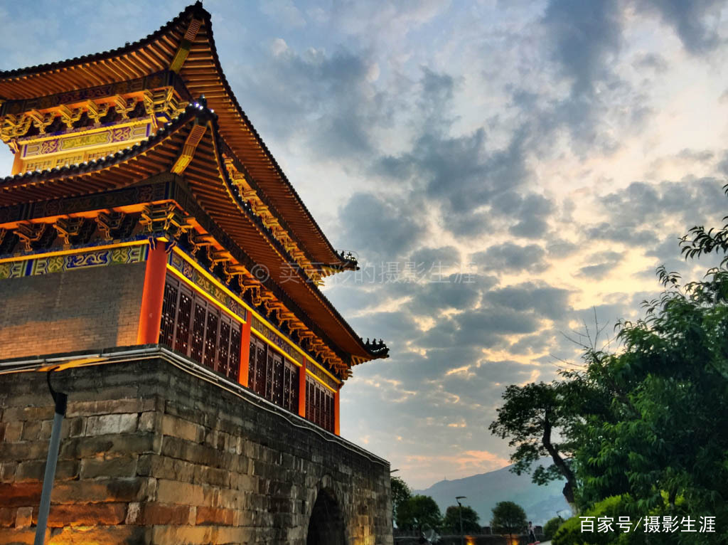 摄影游记：独驾万里行之夜宿夔州古城_百科TA说