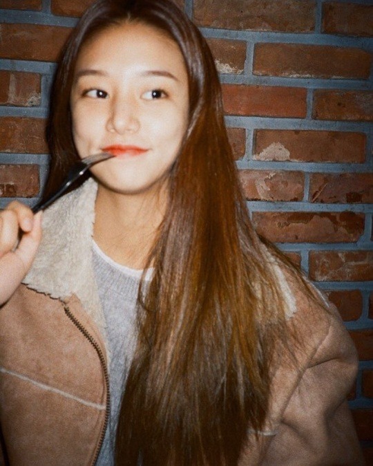 韩国女歌手,女子组合 a target="_blank" href="/item/laboum