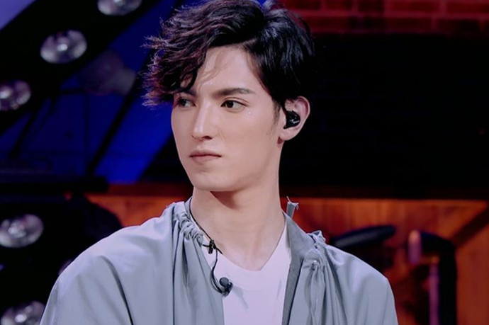  p data-id="go03mn00bf">聚来提·马合木提