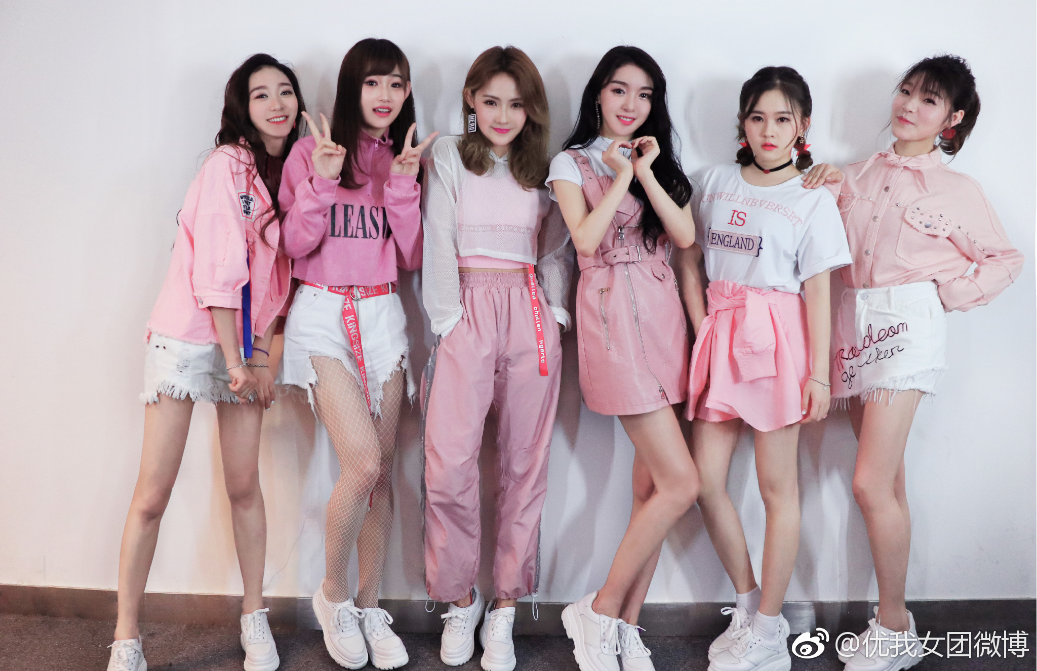  p>优我女团是旗帜传媒于2017年推出的中国内地女子演唱组合,由 a