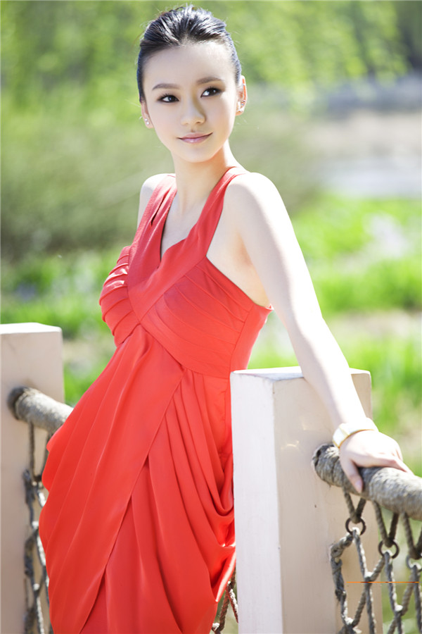  /p> p>2010年王丹怡栗毕业后出演古装喜剧电影《 a target="_blank"