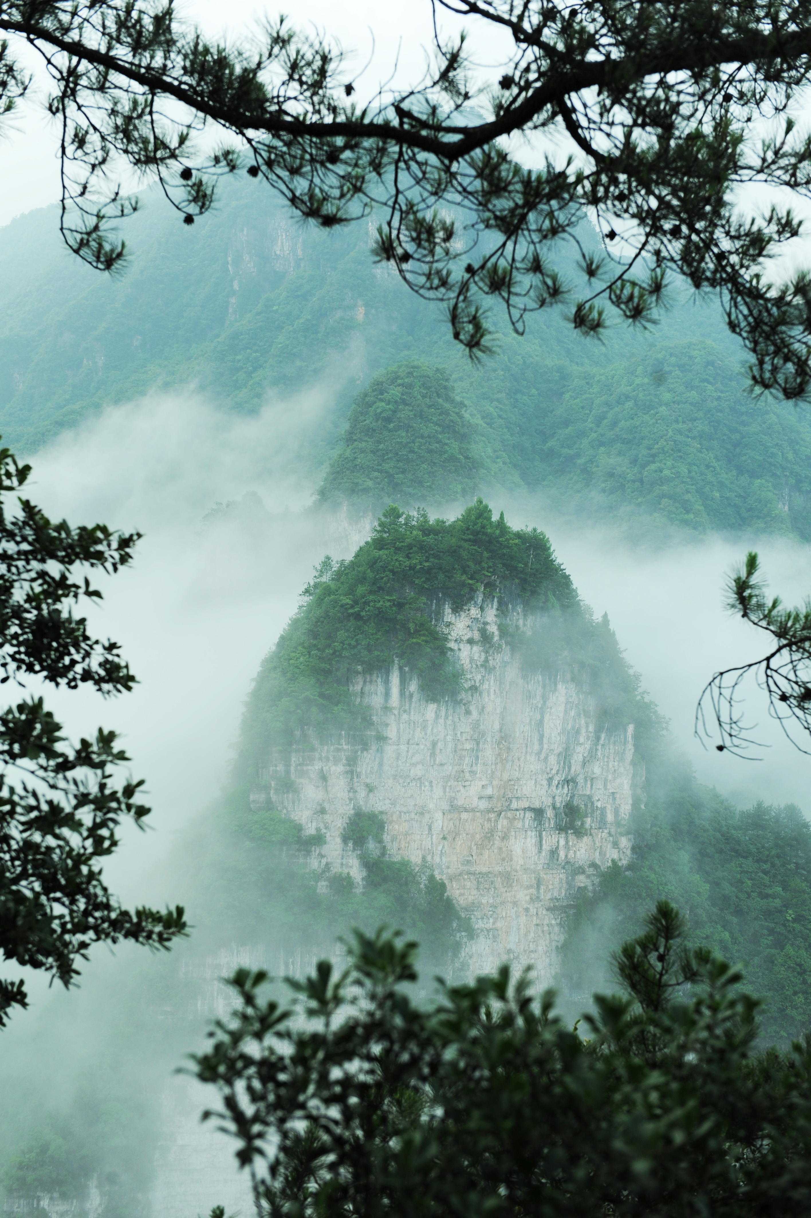 贵州十二背后旅游风景区
