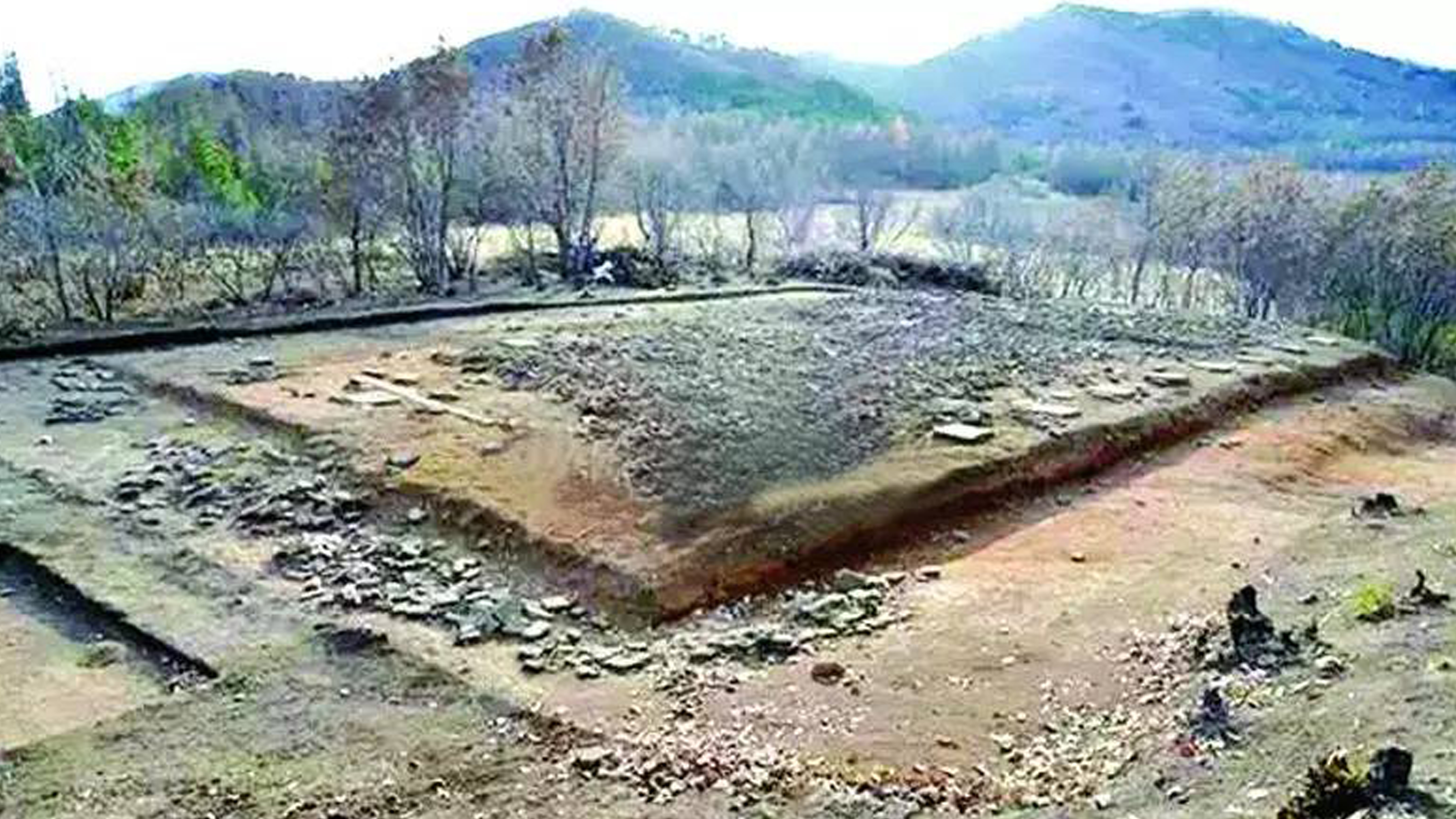 吉林图们磨盘村山城遗址