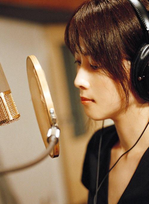  p>坂井泉水( i>sakai izumi /i>,1967年2月6日—2007年5月27日),原名