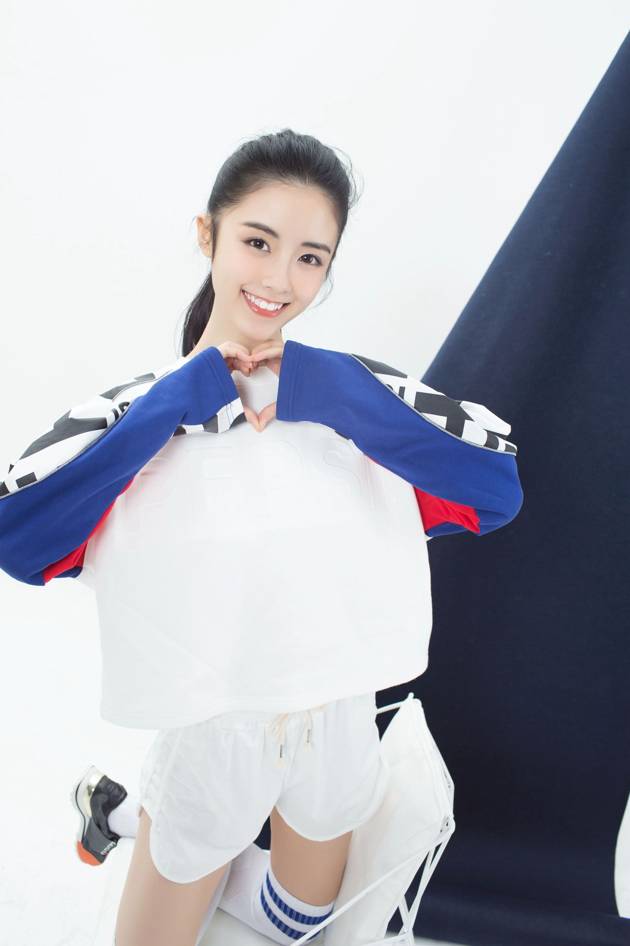 pixjyp2">章乐韵,1995年10月4日出生于广东省深圳市,中国内地女演员