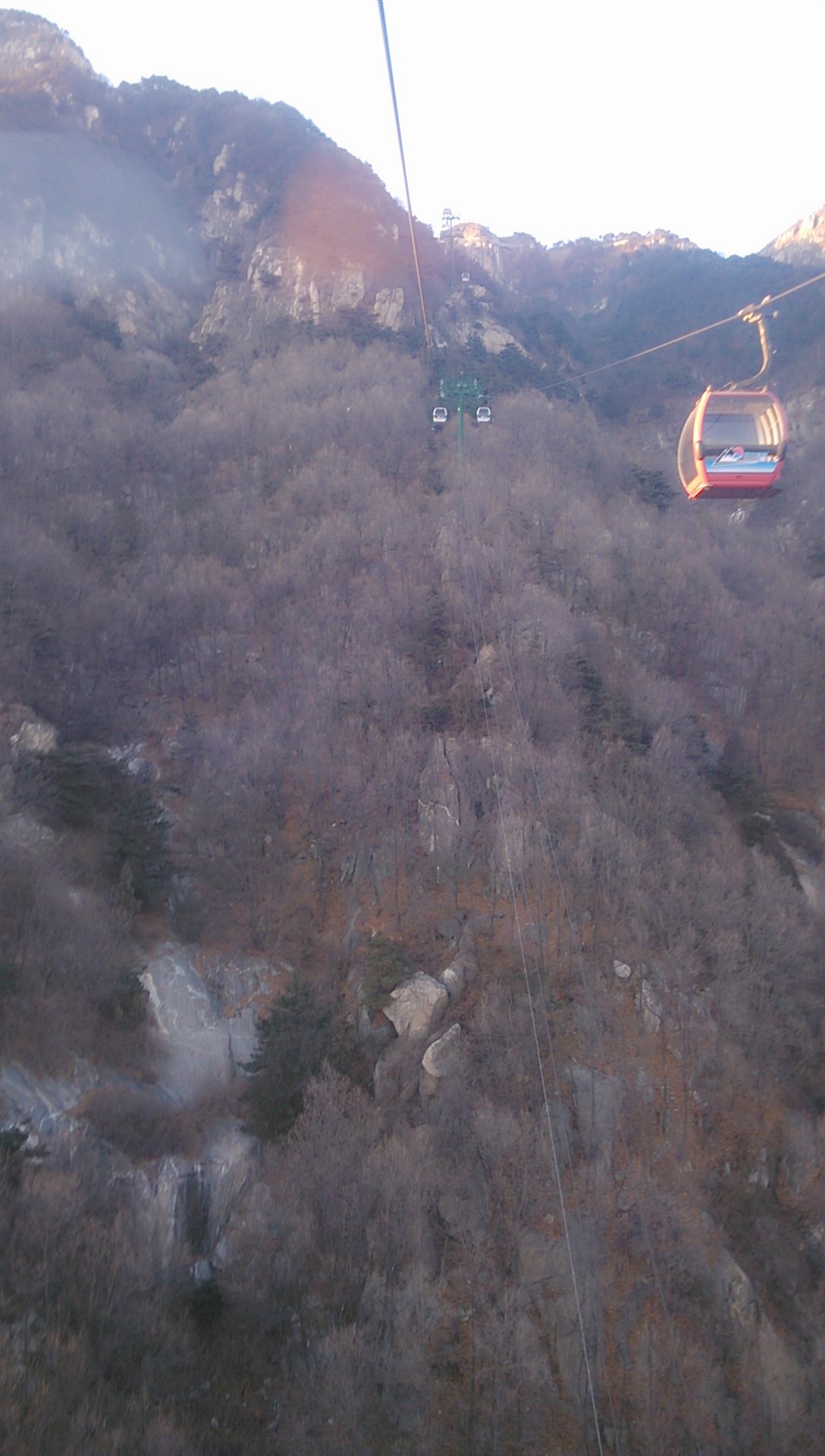 lemmaid="1386931">泰山风景区 /a>的一条索道,包括泰山中天门索 