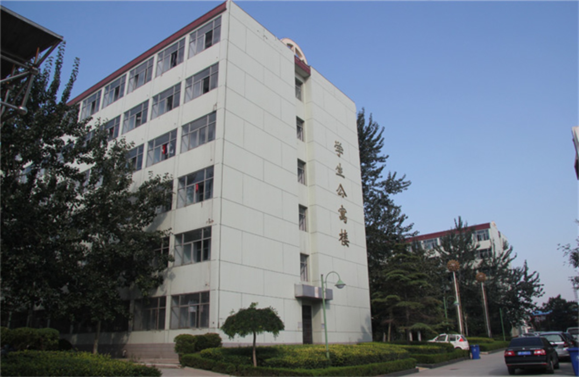  p> a target="_blank" href="/item/山西运城盐化中学/15401202"