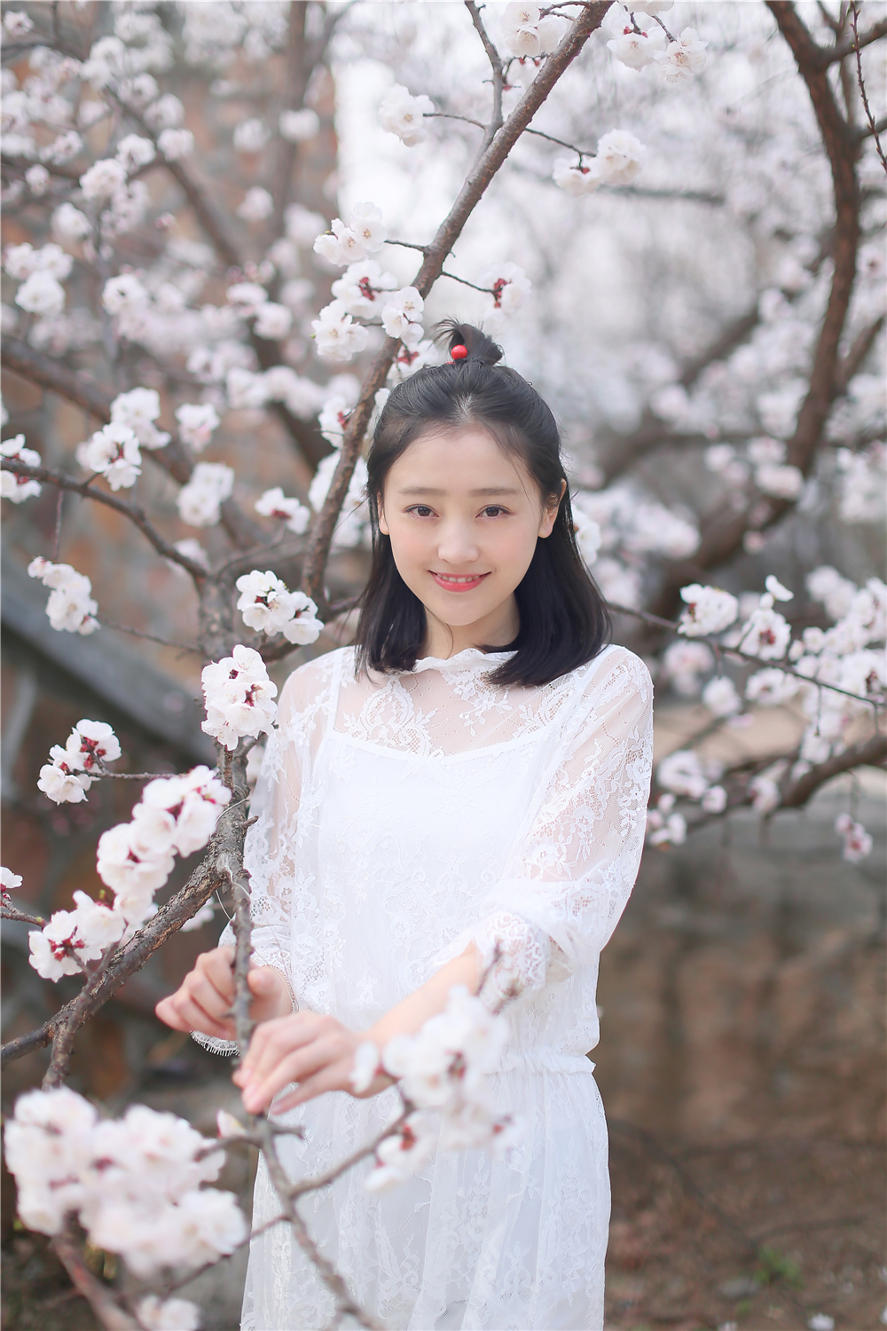 id="gnx2qpxkjc">何花,5月19日出生于湖北省十堰市,中国内地女演员