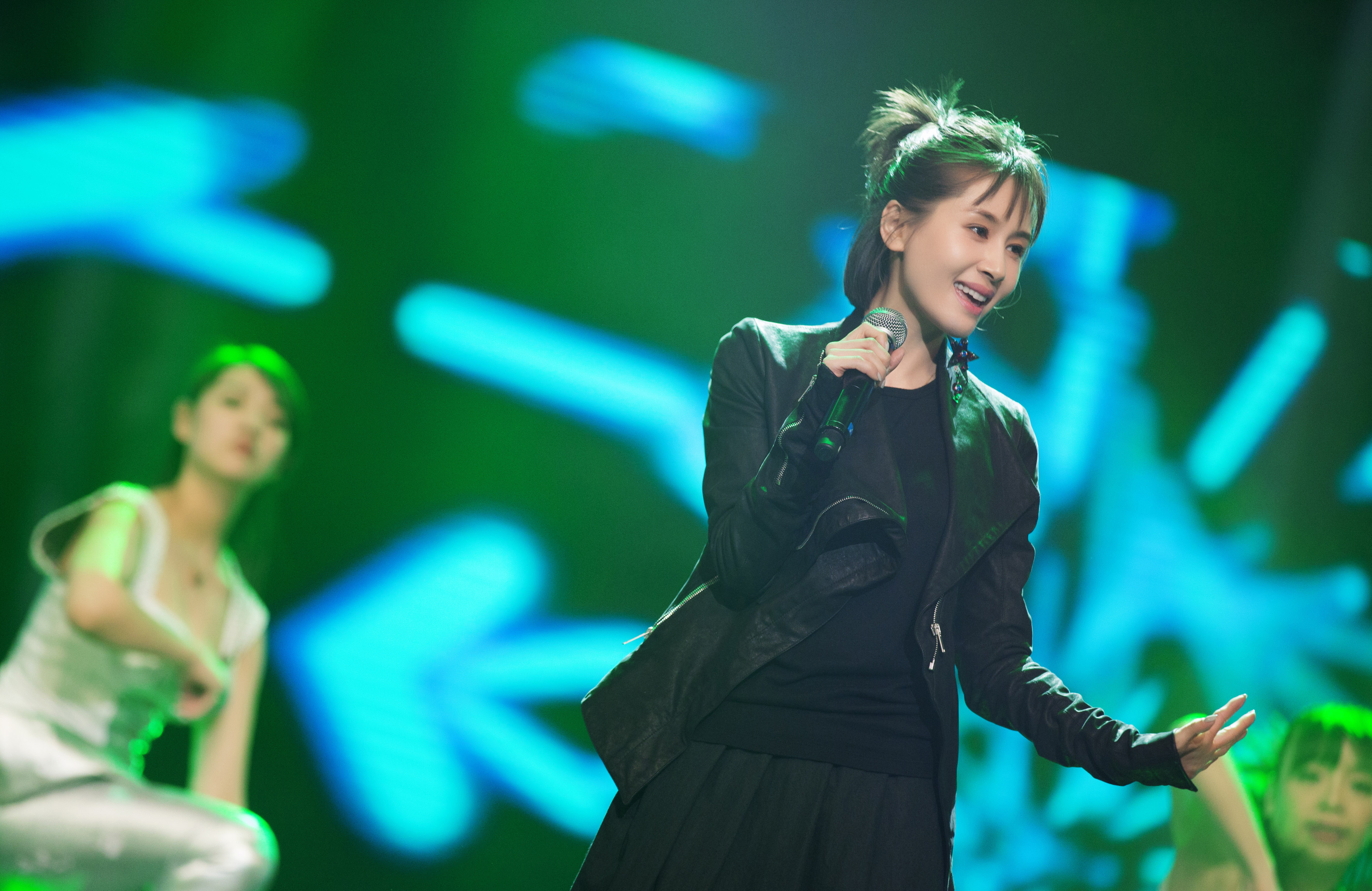 class="ref" data-ctrid="2klv8zkzlcq">王子文,原名王蒙蒙 /span> 