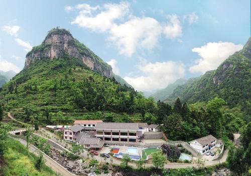 href="#" data-lemmaid="6864390">旺苍县 /a>高阳镇温泉村一组,距