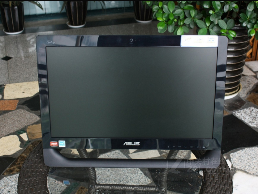  p>华硕et2011agt是一款由华硕公司研发生产的家用一体电脑. /p>