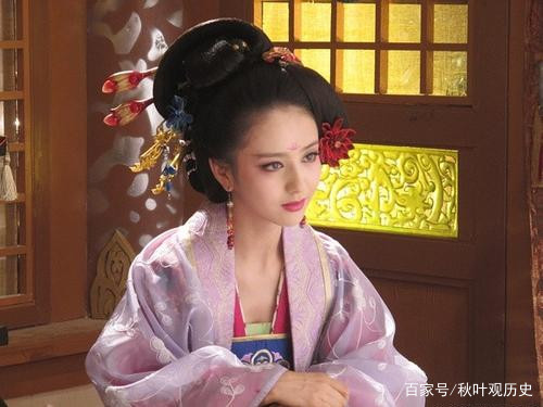 恨不相逢未嫁时，原来还有一层意思，作者真是用心良苦_百科TA说