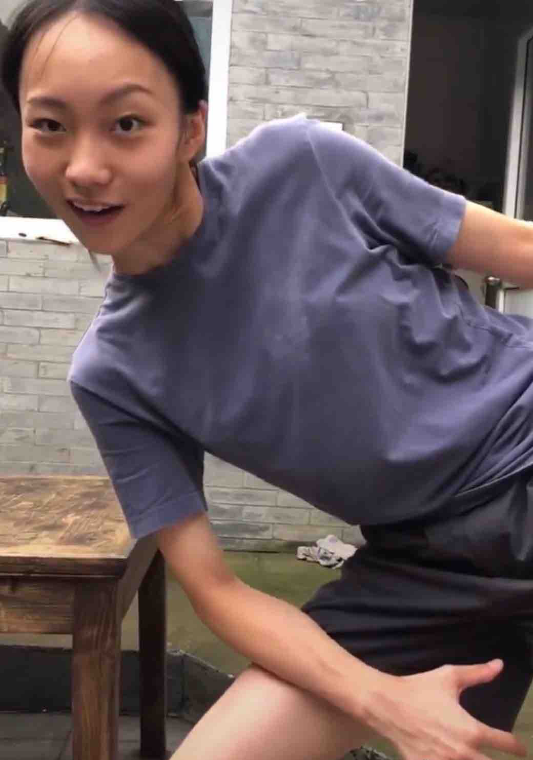  p data-id="2i0ucifltpl">邵雨轩,女,是一位