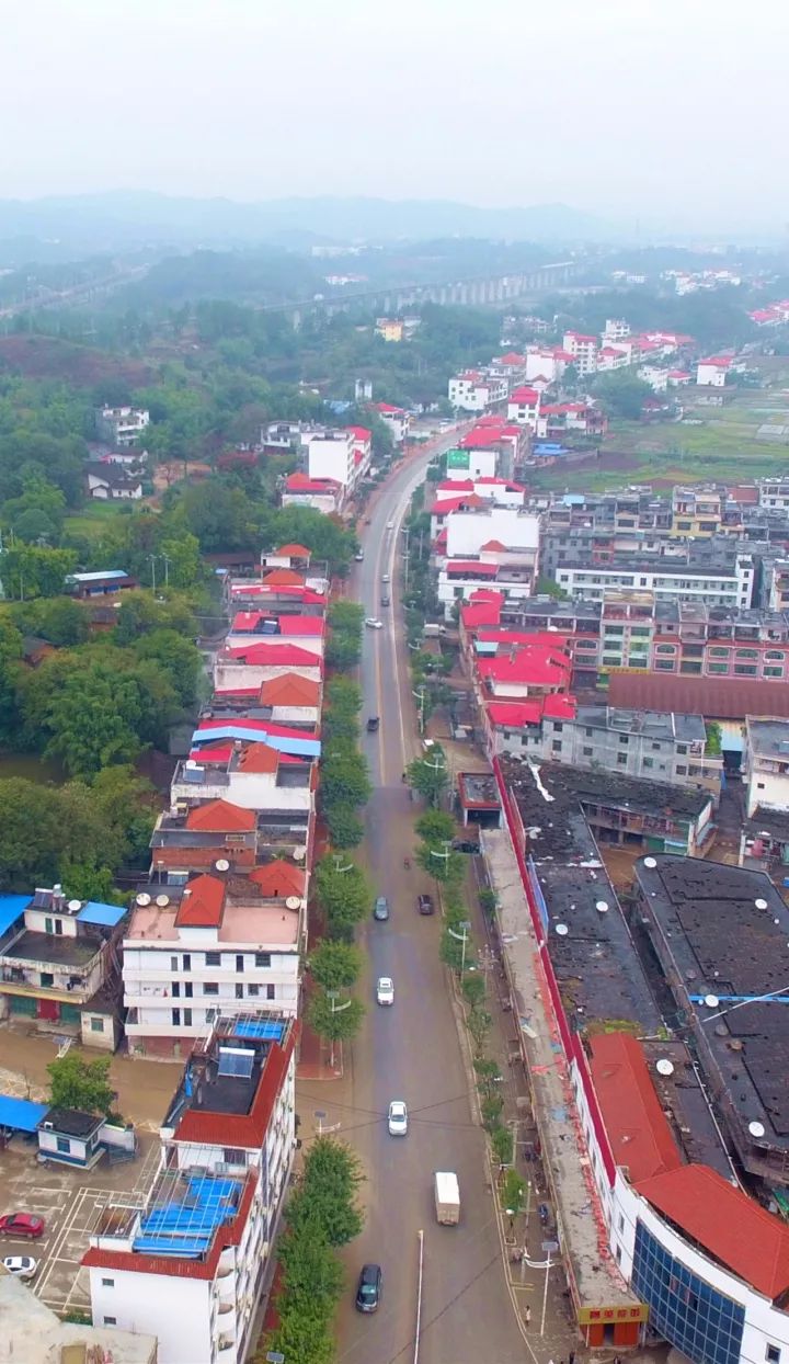  p>江口镇隶属江西省 a target="_blank" href="/item/赣州市">赣州市