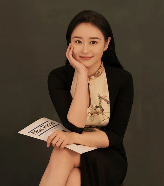  p data-id="gnbbdgr05x">沈媛,女,著名管风琴演奏家, span class="