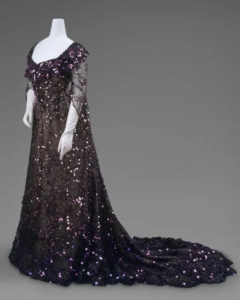 黑色系优雅：19世纪的丧服时尚_百科TA说